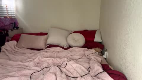 blondebunny999 online show from April 9, 4:45 am