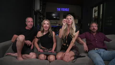 blondefoxsilverfox online show from June 27, 1:32 am