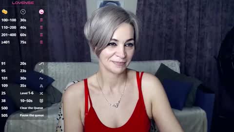 Lola online show from December 18, 6:35 pm