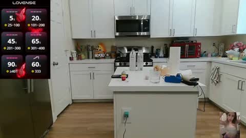 Bubbles online show from July 4, 5:41 pm
