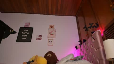 Snapshot of blondy_blows69 chatting on July 2, 3:23 am Isis online show from July 2, 3:23 am