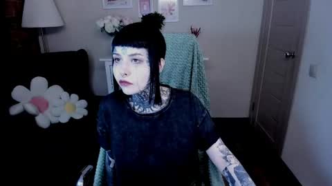 Mary online show from April 23, 10:25 am