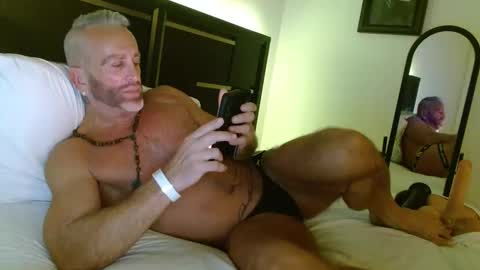 Wyatt online show from November 4, 4:22 am