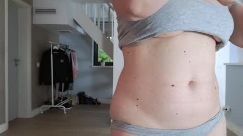 blue_angel_sweet online show from May 23, 3:45 am