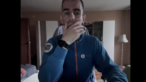 Runaway online show from December 4, 12:58 pm