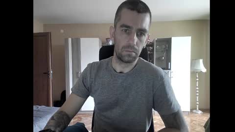 Runaway online show from December 11, 7:31 am