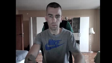 Runaway online show from December 20, 2:05 pm