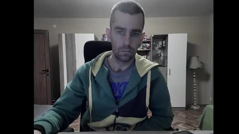 Runaway online show from December 25, 2:34 pm