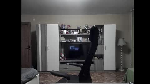 Runaway online show from December 29, 3:24 pm