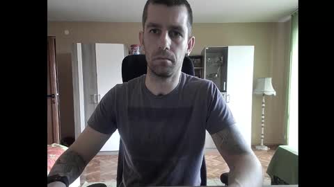 Runaway online show from January 10, 12:15 pm