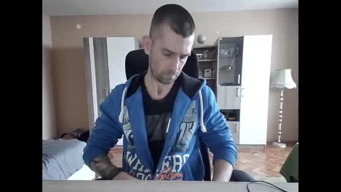 Runaway online show from February 18, 2:59 pm