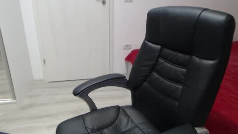 Juliet online show from March 2, 5:31 pm