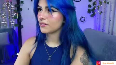 blue_kittenn online show from June 11, 4:32 am