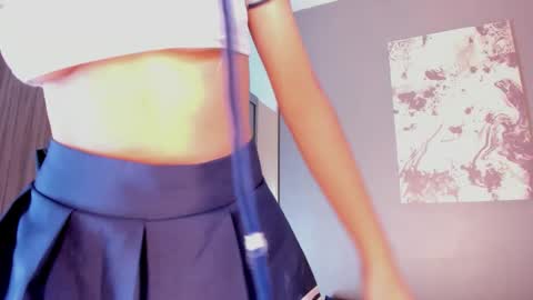 Snapshot of blue_sixx chatting on February 5, 1:49 pm blue_sixx online show from February 5, 1:49 pm