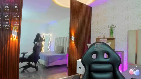 blue_tay1 online show from September 25, 11:58 am