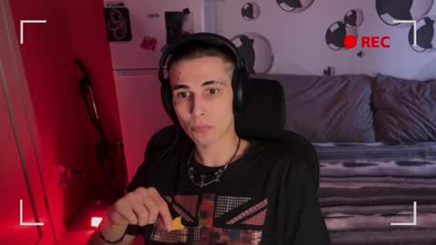 SONNYVAN online show from November 8, 6:57 am