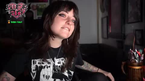 Blue online show from February 4, 2:39 am