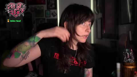 Blue online show from April 2, 1:03 am