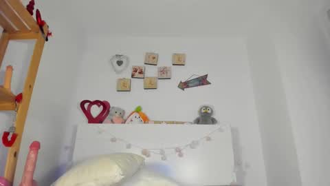 blueee_diamond online show from April 9, 9:20 pm