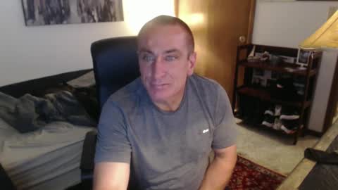 blueyesforyou2nit online show from October 9, 4:32 am