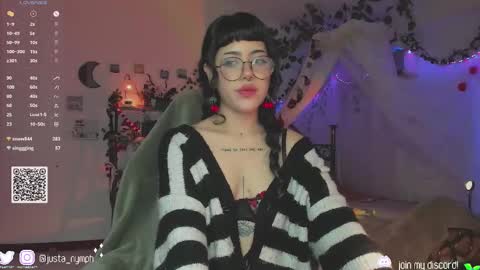 Snapshot of blushing_nymph chatting on December 10, 4:45 am   Im Nym  Justa nymph on twitter and IG online show from December 10, 4:45 am