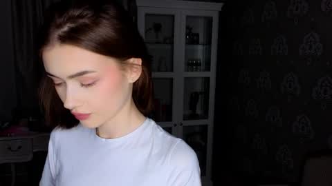 Mary online show from May 7, 4:12 pm