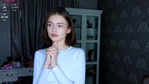 Mary online show from May 18, 6:14 pm