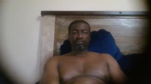 bluuthunder1914 online show from November 25, 12:21 am