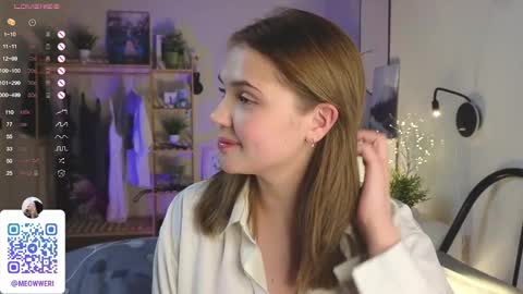 Snapshot of blytheaven chatting on February 22, 10:31 pm Erica online show from February 22, 10:31 pm