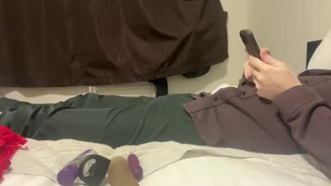 Snapshot of bmclovin_7 chatting on January 2, 4:09 am bmclovin_7 online show from January 2, 4:09 am