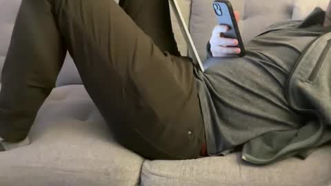 Snapshot of bmclovin_7 chatting on February 24, 5:00 am bmclovin_7 online show from February 24, 5:00 am