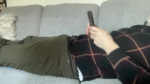 Snapshot of bmclovin_7 chatting on March 6, 12:54 am bmclovin_7 online show from March 6, 12:54 am