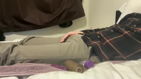 Snapshot of bmclovin_7 chatting on March 12, 1:03 am bmclovin_7 online show from March 12, 1:03 am