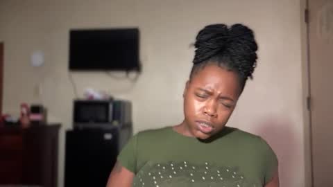Snapshot of bnwo_goddess chatting on September 18, 5:37 pm       online show from September 18, 5:37 pm