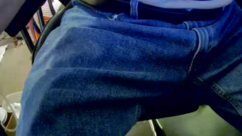 bobbie420_ online show from December 14, 3:07 am