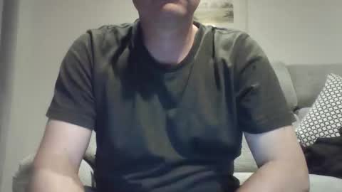 Snapshot of bobby_113 chatting on November 2, 1:52 am bobby_113 online show from November 2, 1:52 am