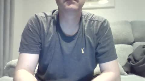 Snapshot of bobby_113 chatting on March 21, 5:01 am bobby_113 online show from March 21, 5:01 am