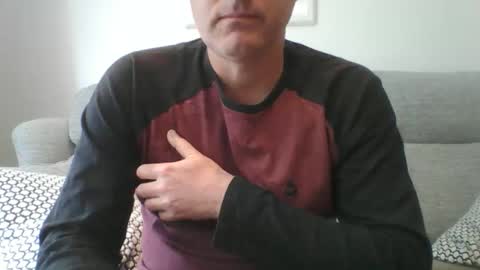 Snapshot of bobby_113 chatting on May 5, 11:29 am bobby_113 online show from May 5, 11:29 am