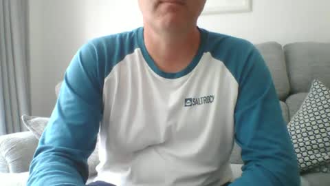 Snapshot of bobby_113 chatting on June 16, 11:57 am bobby_113 online show from June 16, 11:57 am
