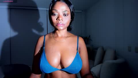 Snapshot of body_desire chatting on September 29, 10:09 am danna online show from September 29, 10:09 am