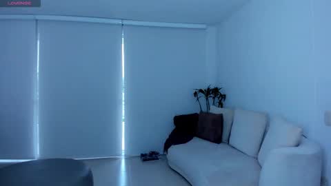 Snapshot of body_desire chatting on October 14, 11:33 am danna online show from October 14, 11:33 am