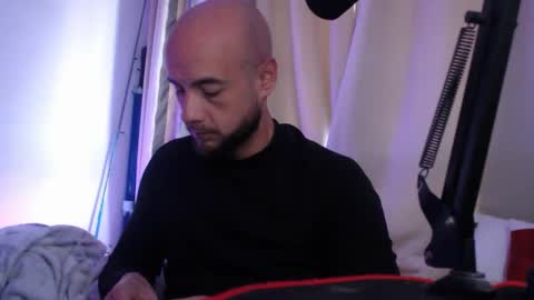 Snapshot of bodyking69 chatting on January 28, 12:11 pm bodyking69 online show from January 28, 12:11 pm