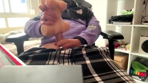 Snapshot of bodyking69 chatting on March 10, 11:21 am bodyking69 online show from March 10, 11:21 am