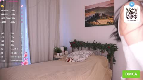 Akemi online show from April 6, 5:19 am