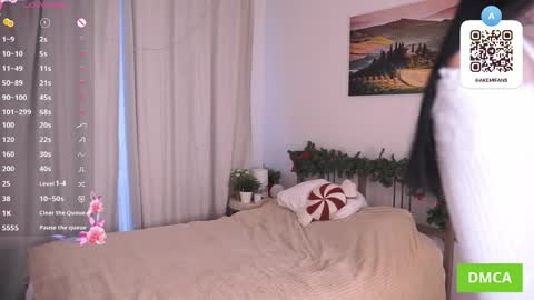 Akemi online show from April 17, 5:10 am