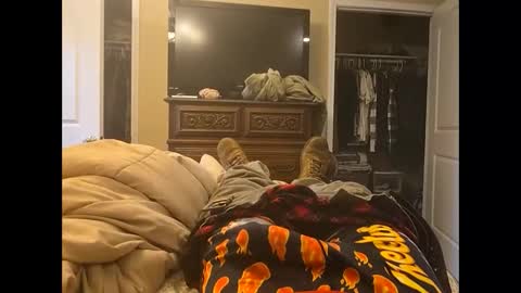 Snapshot of bombinshaman chatting on December 13, 7:53 pm bombinshaman online show from December 13, 7:53 pm