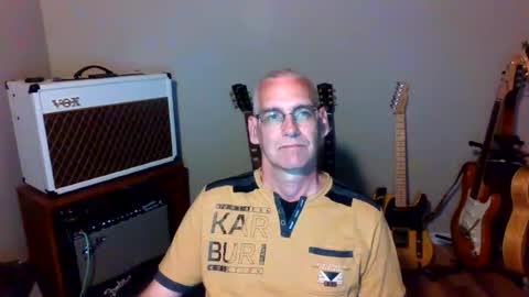 Carl online show from July 12, 2:02 am