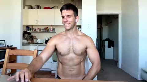 Snapshot of bondi333 chatting on March 5, 4:02 am Bondi online show from March 5, 4:02 am