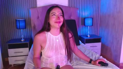 bonnali_lune online show from October 1, 10:27 pm