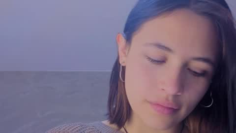 Bonnie  online show from May 19, 1:39 pm